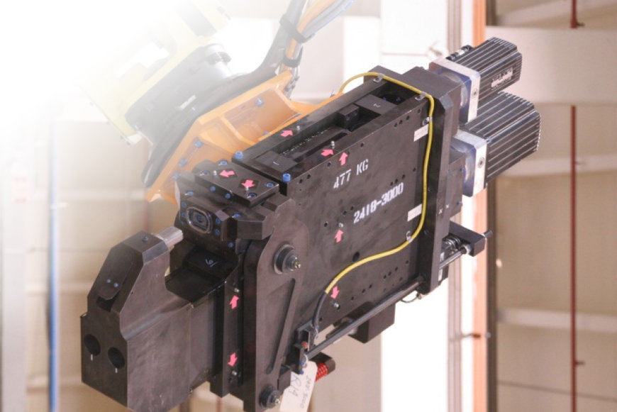 Global automaker relies on KUKA's technology knowhow: Major order in body-in-white construction